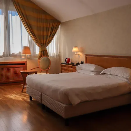 Monica Hotel Fiera Pregnana Milanese Exterior photo