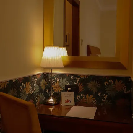 Monica Hotel Fiera Pregnana Milanese Exterior photo
