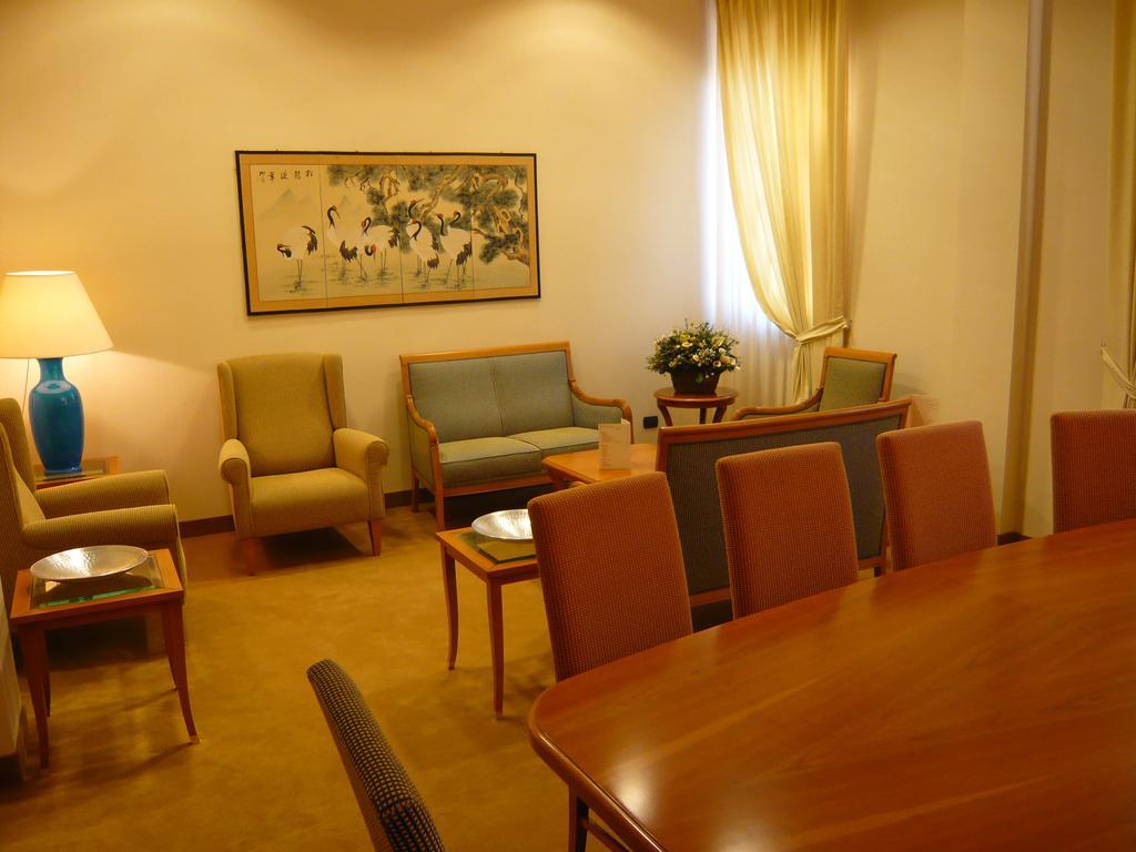 Hotel Monica Fiera 4*